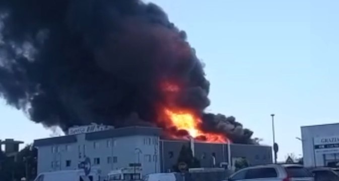 Monterotondo (RM) - Incendio in una fabbrica di vernici (17.05.22)