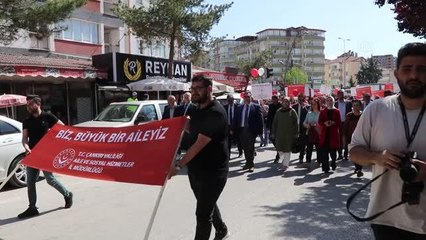 "Biz Büyük Bir Aileyiz" yürüyüşü yapıldı