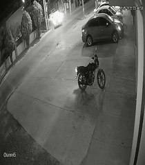 Sujeto roba motocicleta en Paseos del Prado, Tlaquepaque