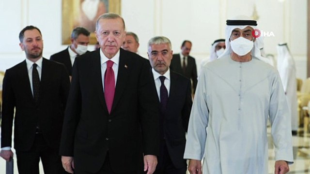 Cumhurbaşkanı Erdoğan’dan BAE’ye taziye ziyareti! Uçaktan iner inmez Abu Dabi Emiri ile görüştü