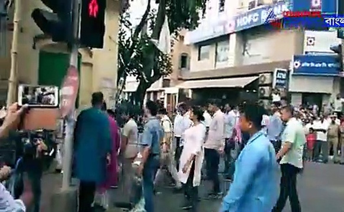 Mamata Banerjee casts her vote