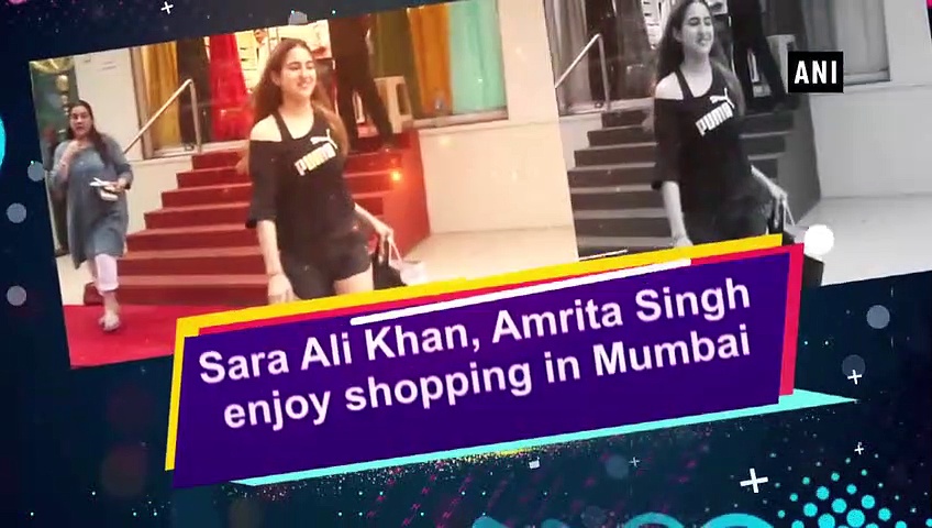 অমৃতার  সঙ্গে মুম্বইয়ের রাজপথে নবাব কন্যা, ফ্যানেদের আবদারে তুললেন সেলফি