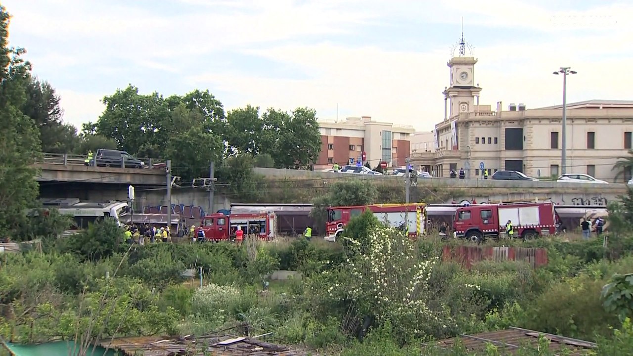 Scontro fra treni: un morto e 85 feriti a Barcellona