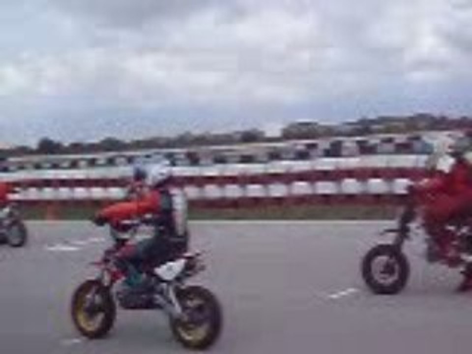 Salida pitbike base