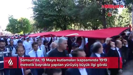 1919 metrelik bayrakla caddeler şenlendi