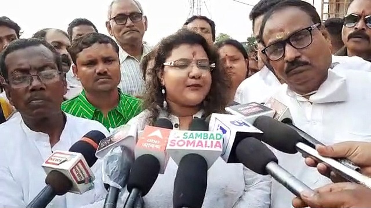 Arambagh TMC candidate Sujata Khan satrted elec...