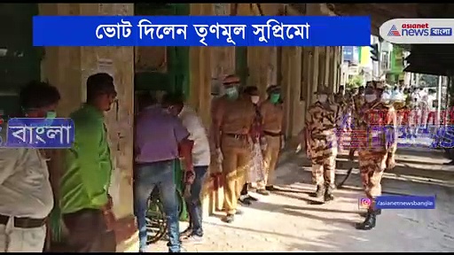 হুইল চেয়ারে গিয়েই মমতার ভোট দান