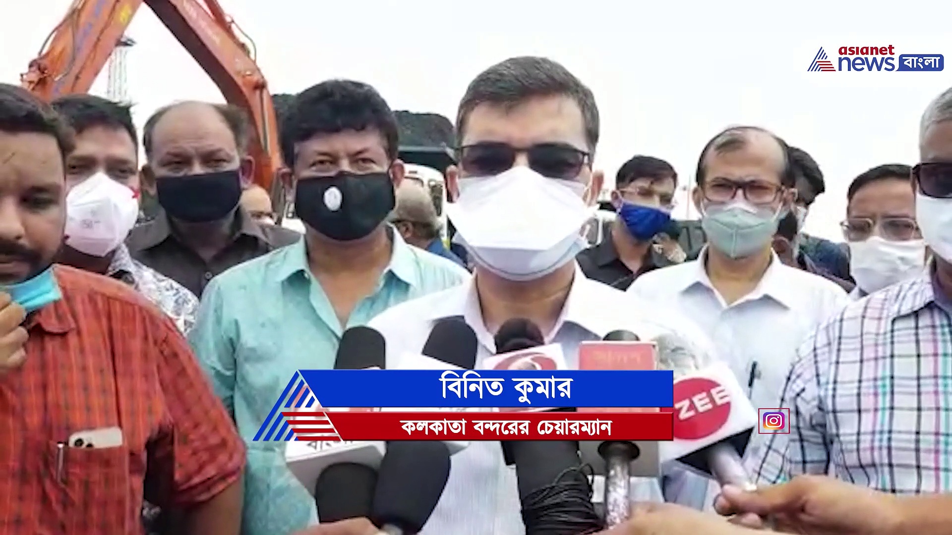 কলকাতা বন্দর থেকে বাংলাদেশের রামপাল তাপবিদ্যুৎ কেন্দ্রে পৌঁছে যাচ্ছে কয়লা