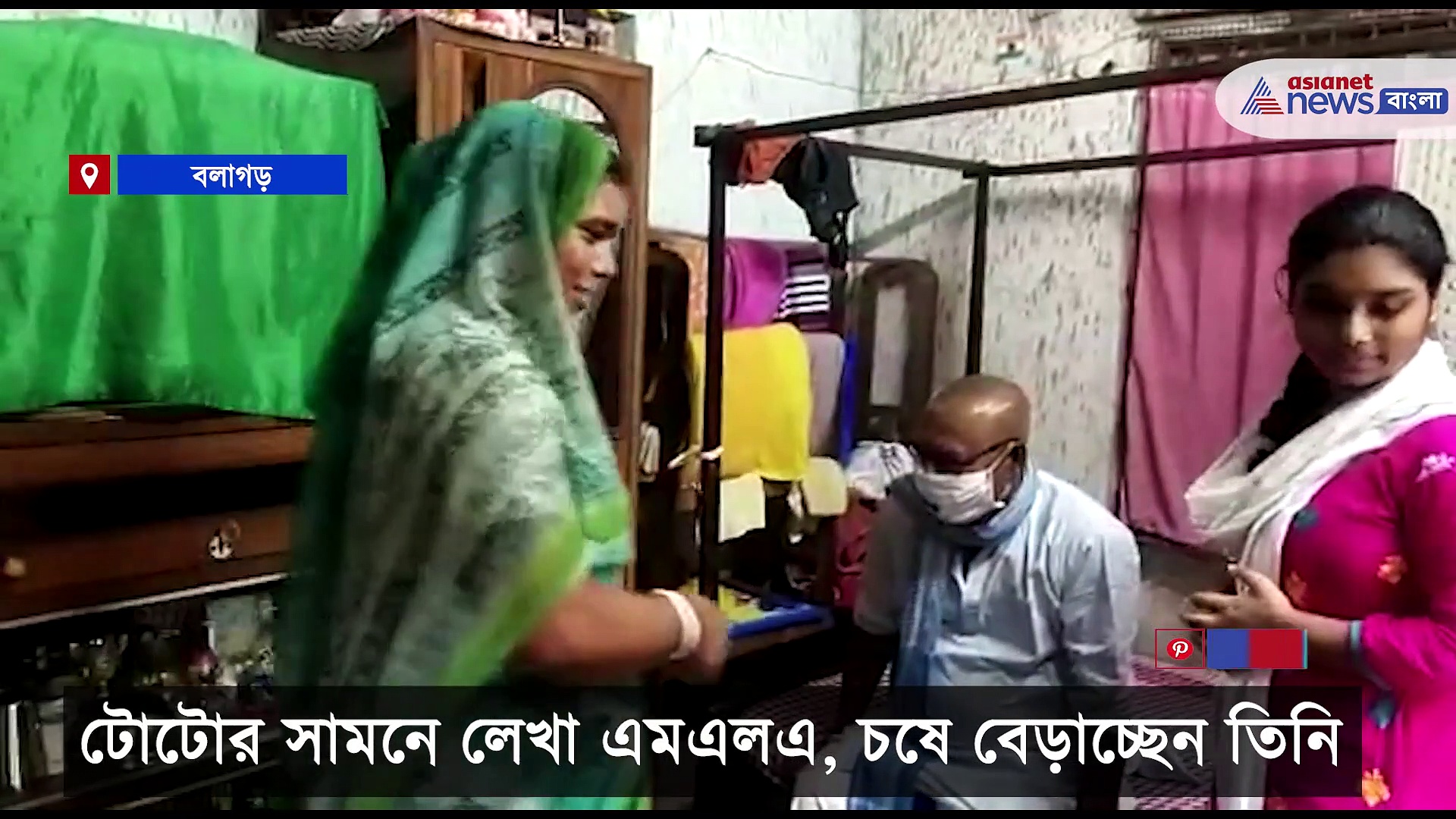 টোটোয় চালকের সিটে খোদ বলাগড়ের বিধায়ক, পৌঁছে যাচ্ছেন মানুষের কাছে