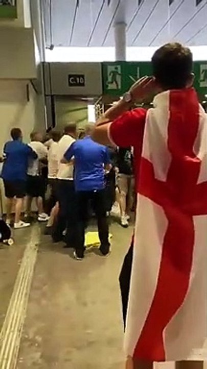 England fans attack Italian fans after Euro 2020 final, video goes viral spb