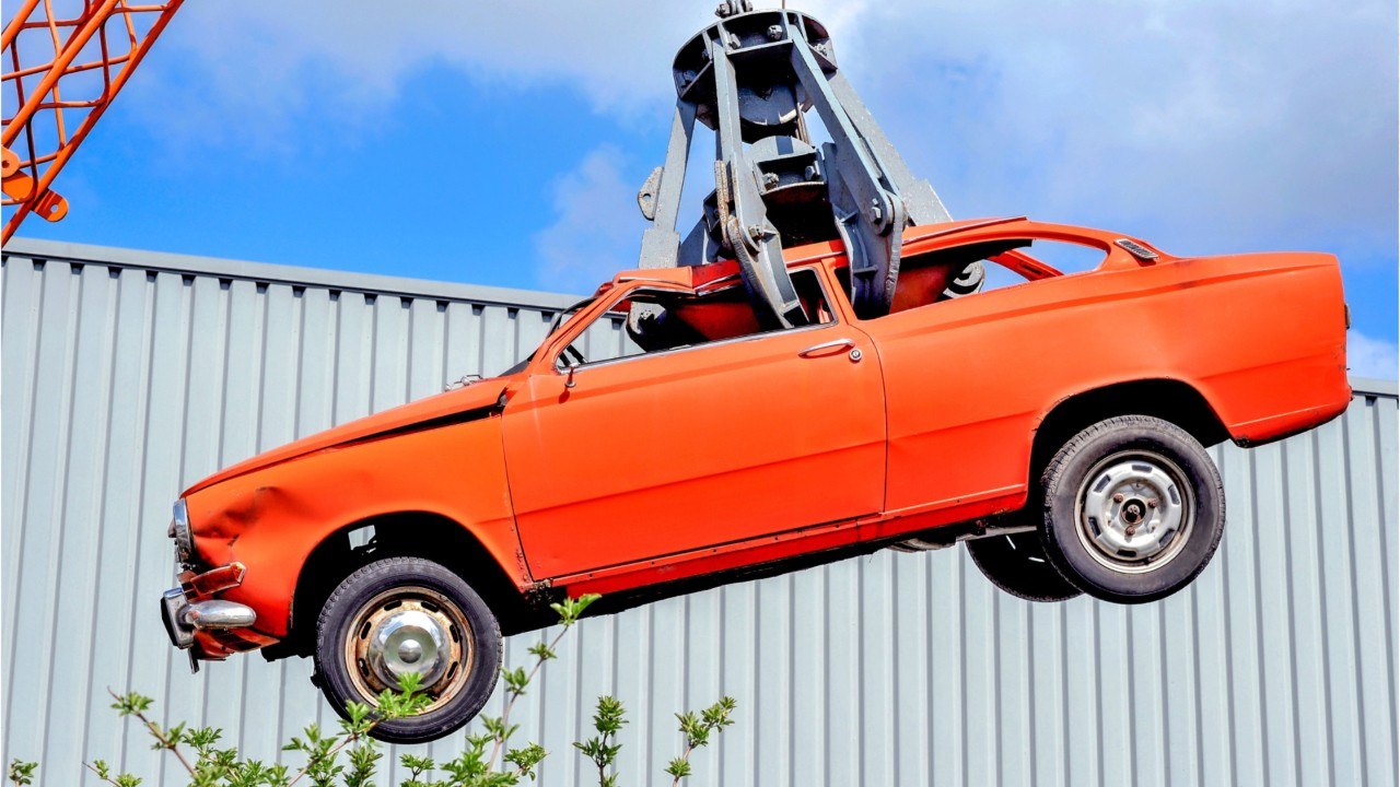 Les casses rachètent désormais vos vieilles voitures