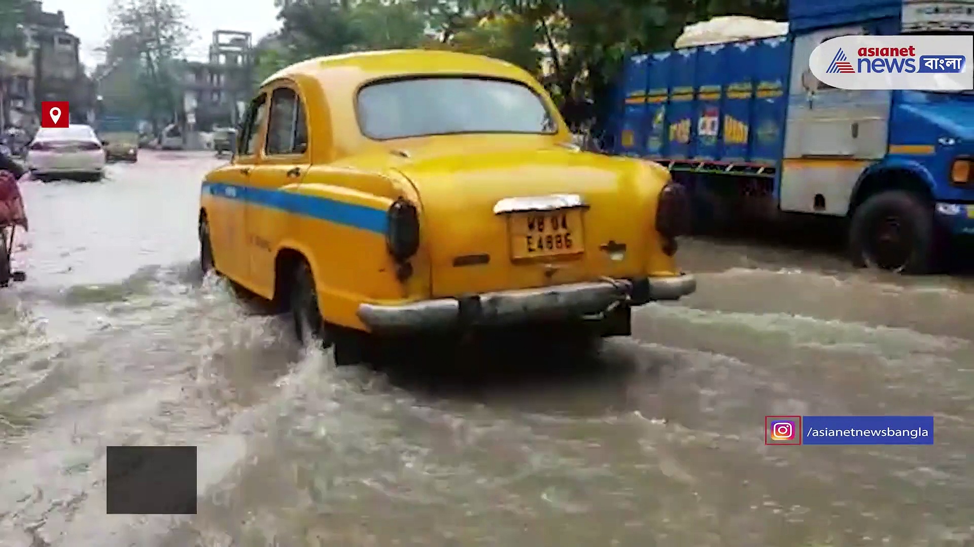 রাতভর টানা বৃষ্টিতে জলমগ্ন কলকাতা, ভাসছে আলিপুর