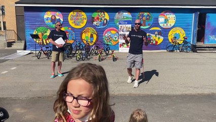 Bruno Dagenais, Un vélo, un sourire