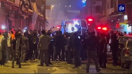 قوات الاحتلال تعتدي على جنازة الشهيد الشريف