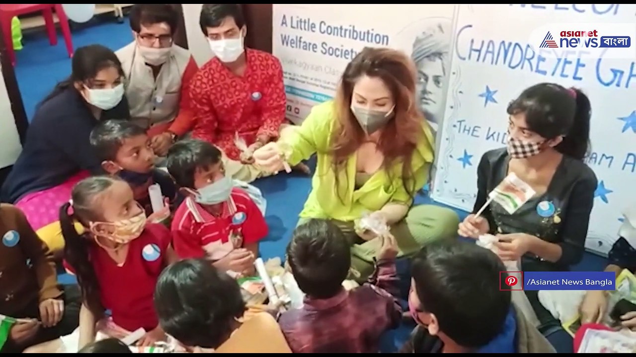 Actress Chandreyee Ghosh celebrates Republic day with under privelage children