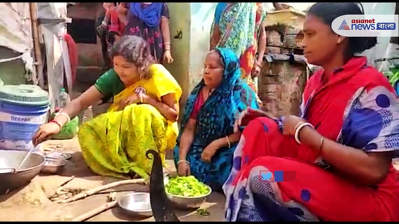 তৃণমূল-বিজেপির অভিনব প্রচার, ভোটারদের বাড়িতে গিয়ে কেউ করলেন রান্না কেউ খেলেন মুড়ি