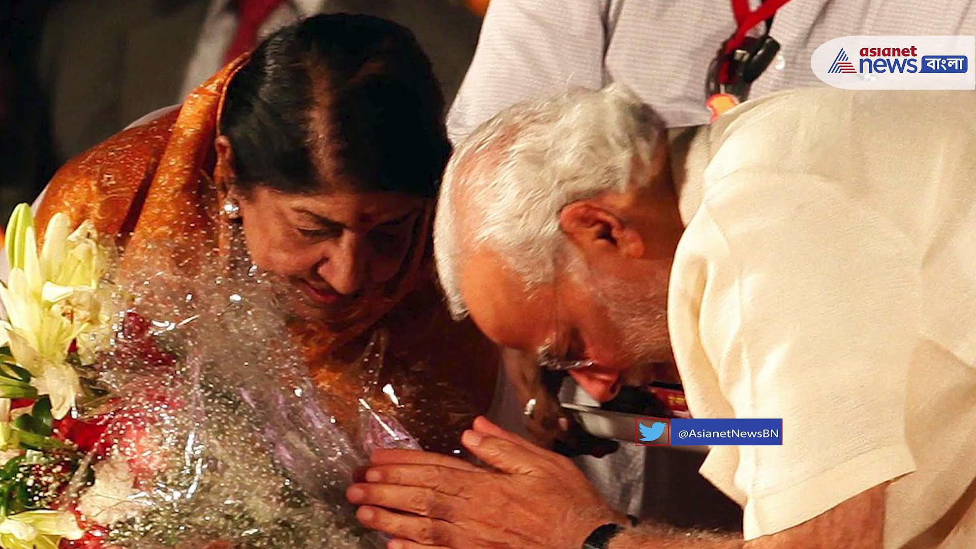 পাহাড়ে গিয়ে প্রকৃতির কোলে সুর সম্রাজ্ঞীকে স্বরণ আদৃত-এর, গান ধরলেন খালি গলায়