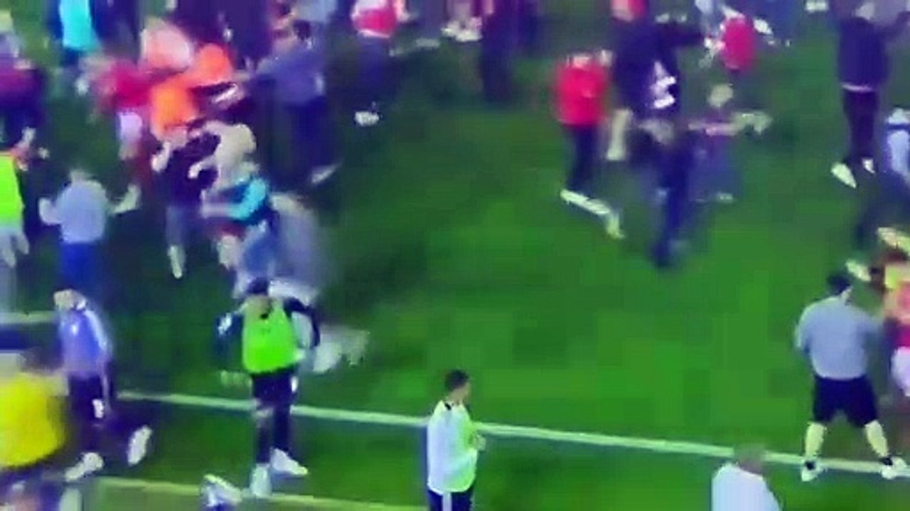 Billy sharp Attacked Uk Soccer /Football player attacked by Thug live