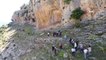 Mersin'de heyecanlandıran keşif... Çoban keçi ararken milattan önceki yazılı tasvirleri bulmuş