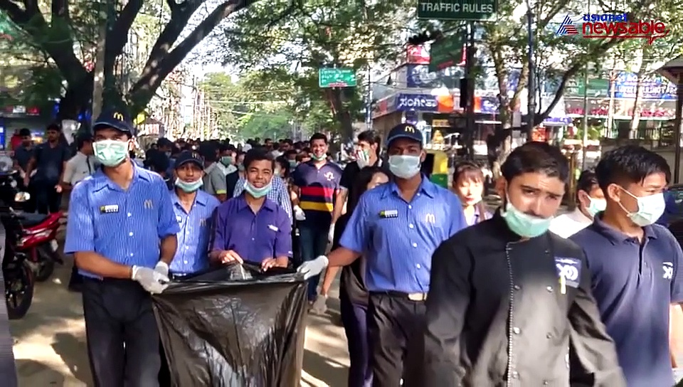 Restaurateurs, hotel staff declare war on single-use plastic at Clean-A-Thon event in Bengaluru