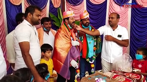 Defying lockdown: Karnataka MLA throws birthday bash with large gathering