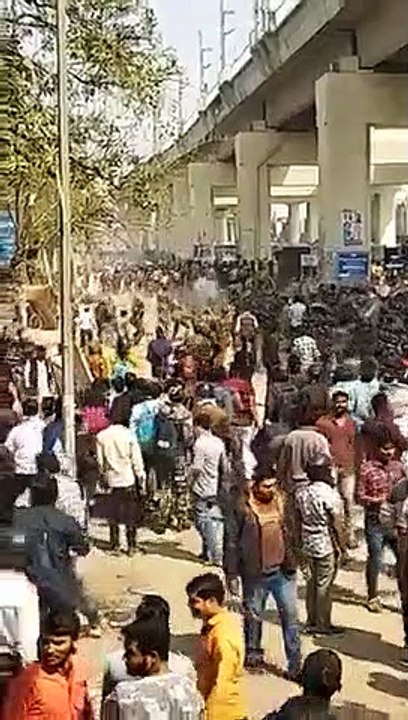 Violence in Delhi again: Head constable killed, DCP injured as clashes erupt in Maujpur