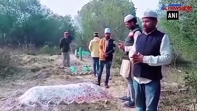 Congress leader visits ancestors' graves to seek proof of his citizenship