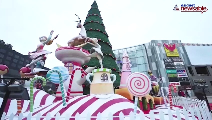 Christmas fervour grips Bengaluru, Phoenix Marketcity decks up with tallest Christmas Tree