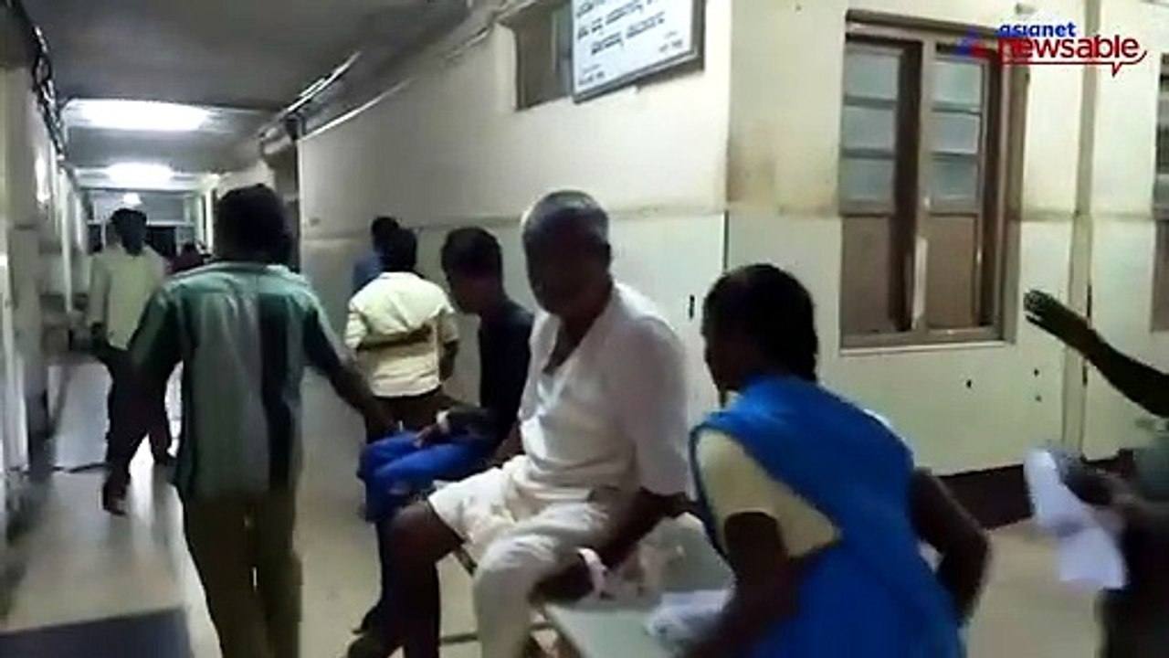 Hubballi: Two patients carried on a single stre...