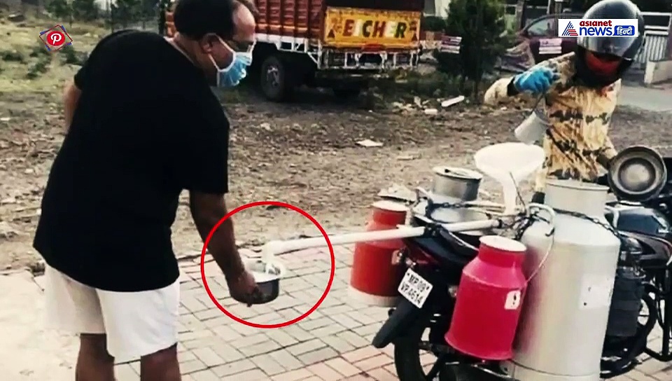 भारत के कोने कोने में अब ऐसे बेचा जा रहा है दूध, देखें वीडियो