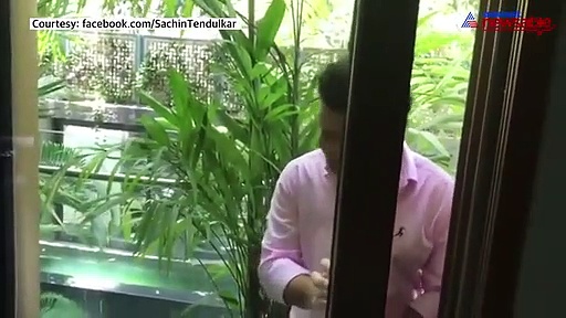 Watch: Master Blaster Sachin Tendulkar rescues an injured eagle