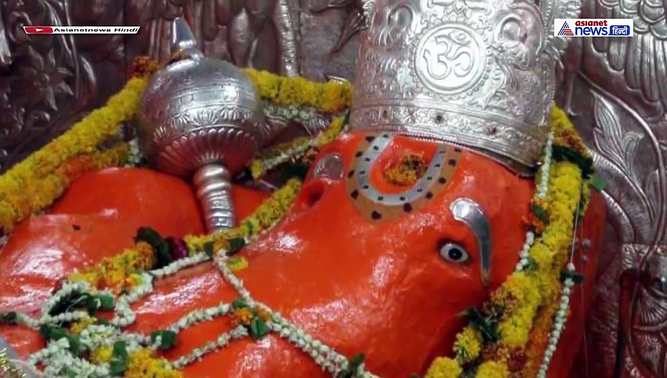 हनुमान जयंती: अगर चोला चढ़ाने जा रहे हैं तो जान लें ये महत्वपूर्ण बातें, हर संकट को हर लेंगे बजरंगबली