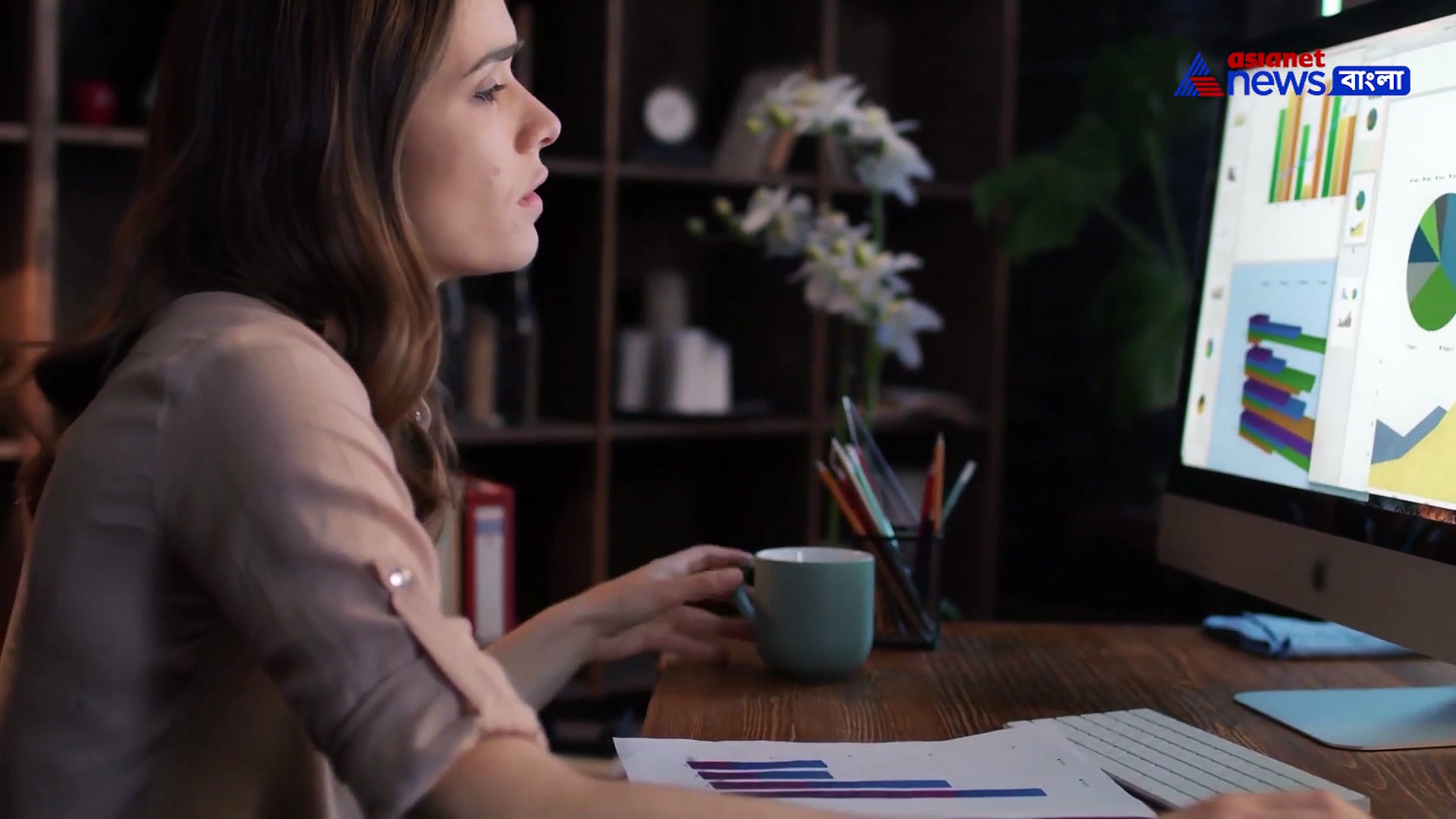 দিনভর কম্পিউটার নয়তো ফোন, জানুন ক্ষতির হাত থেকে চোখকে রক্ষা করার উপায়