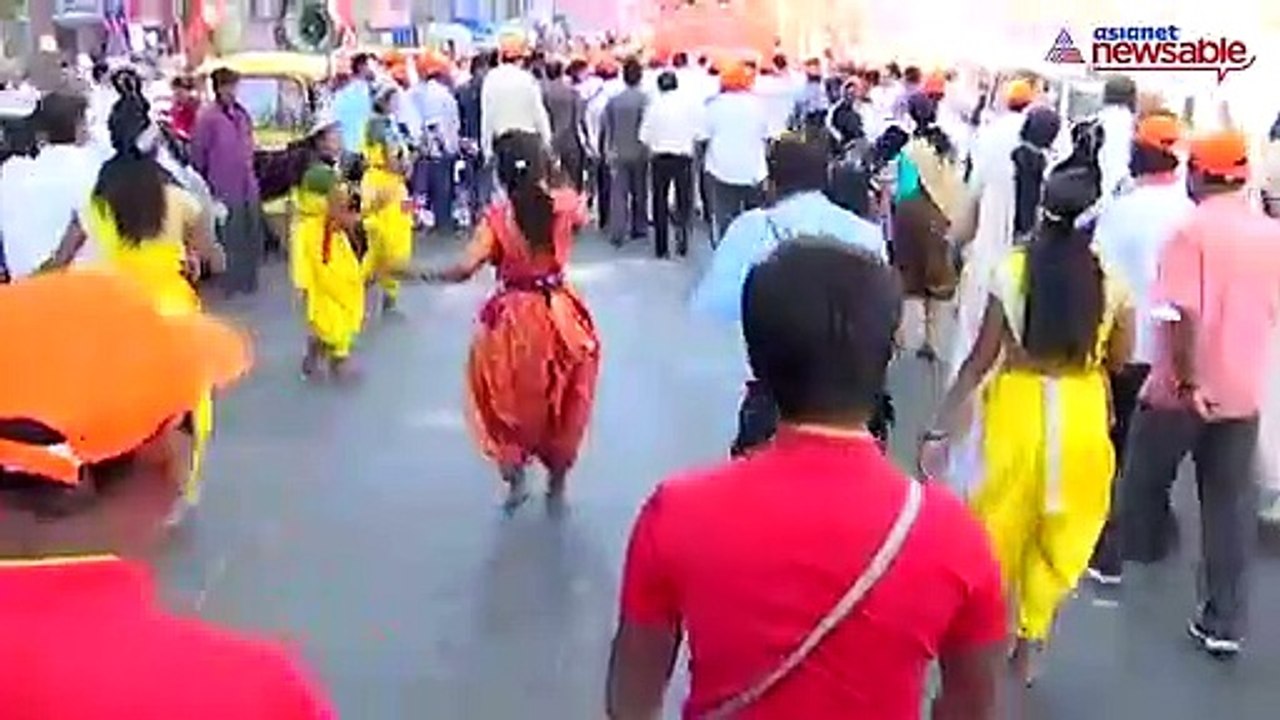 Congress workers raise slogans during BJP's 'Pr...
