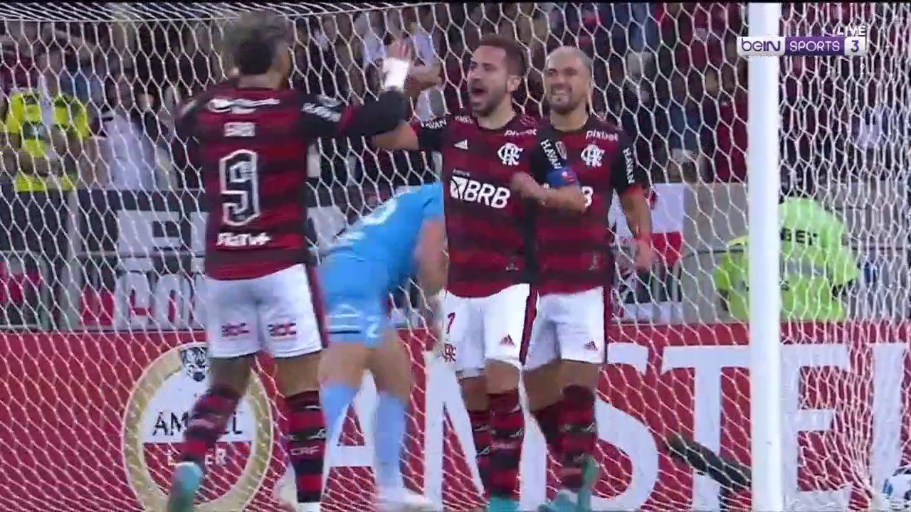 Flamengo v Universidad Catolica