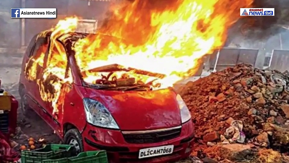 जली हुई बस्तियां..उजड़ी हुई दुकानें.. 3 मिनट के वीडियो में देखें दिल्ली हिंसा की सबसे भयानक तस्वीर