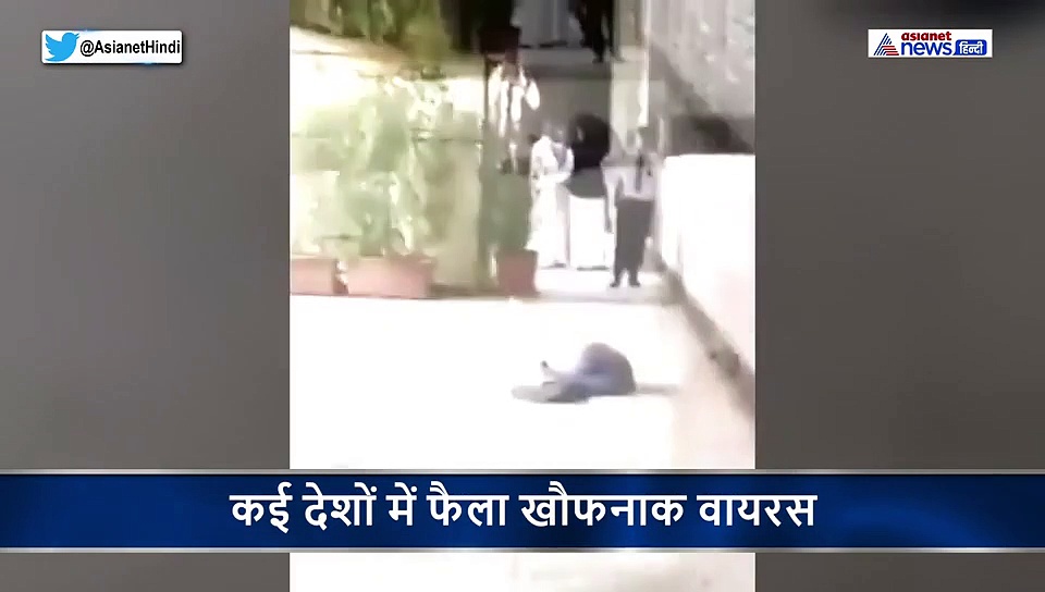 बीच सड़क बेहोश हो कर गिर गया शख्स, भीड़ ने कहा- कोई मत लगाना, इसे कोरोना है