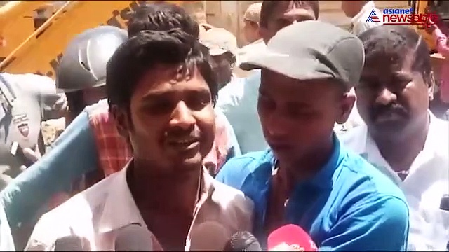 Bengaluru Varthur lake bed caves in, two workers dead