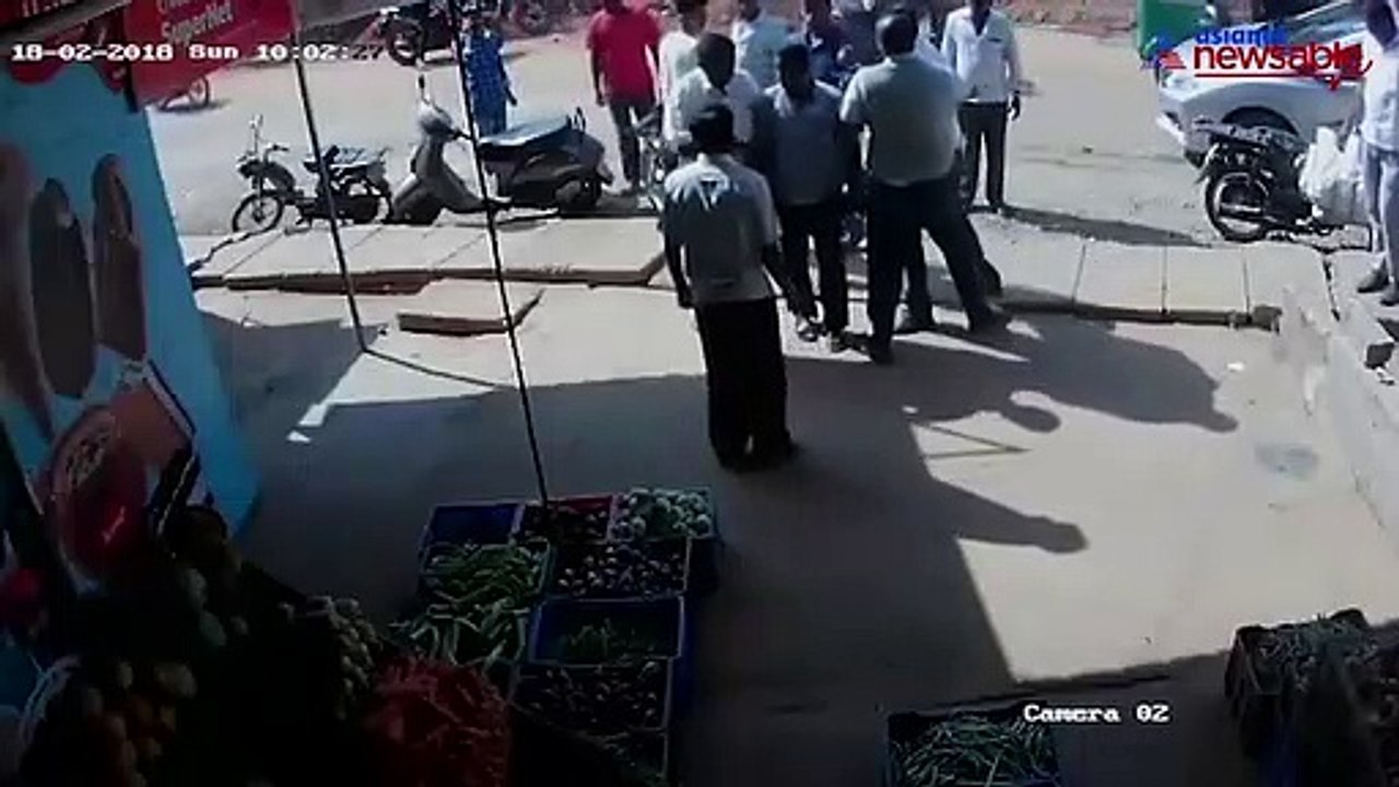 Video: Dasarahalli Congress leader kicks, slaps BJP worker, no case filed