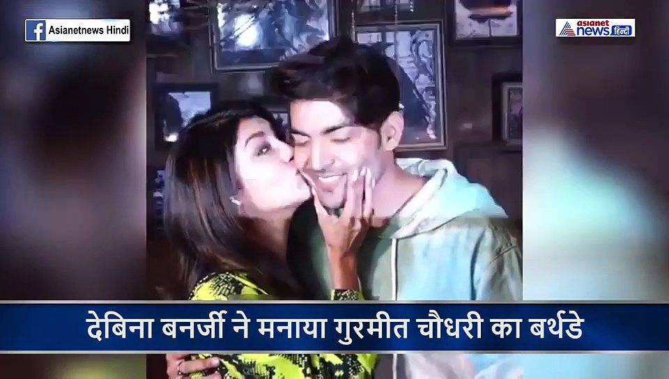 पहले सबके सामने किया पति को Kiss, फिर लिपस्टिक का दाग छुड़ाती दिखी एक्ट्रेस