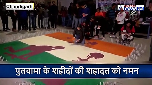 आंखों में आंसू और हाथों में मोमबत्ती...सारी रात इनके लिए जगमग रहा ये शहर