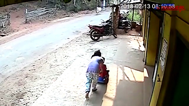 Watch how this braveheart 8-year-old girl saves her baby brother from a rampaging cow