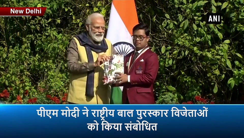 पीठ थपथपाकर बोले प्रधानमंत्री मोदी जो तुमने किया वो अद्भुत है...कोई ऐसा सोच भी नहीं सकता