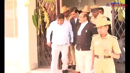 How did scamster Telgi flourish in making stamp papers?