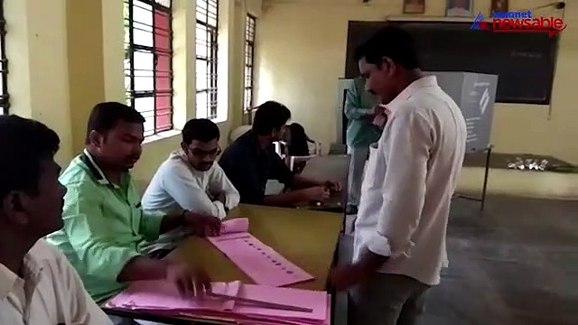 Ballari: Graduate elections start in the mining town