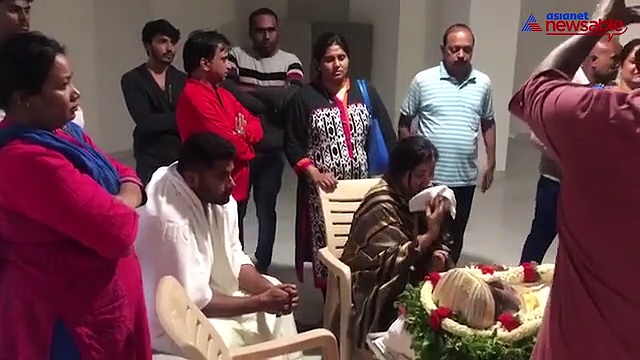 Ambareesh no more: Yash shoots visuals from hospital