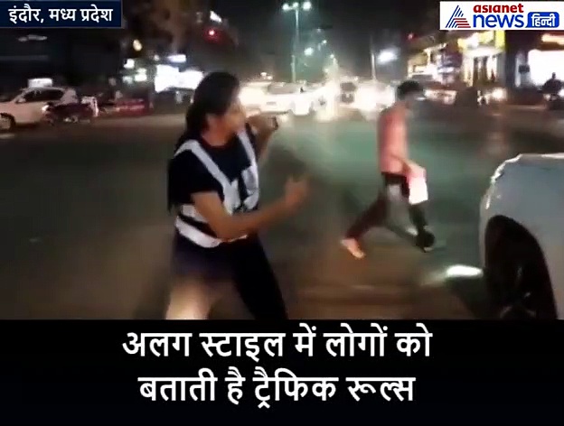 जहां भी खड़ी होती है यह लड़की, वहां देखने वालों की लग जाती है भीड़, आखिर स्टाइल ही ऐसी है