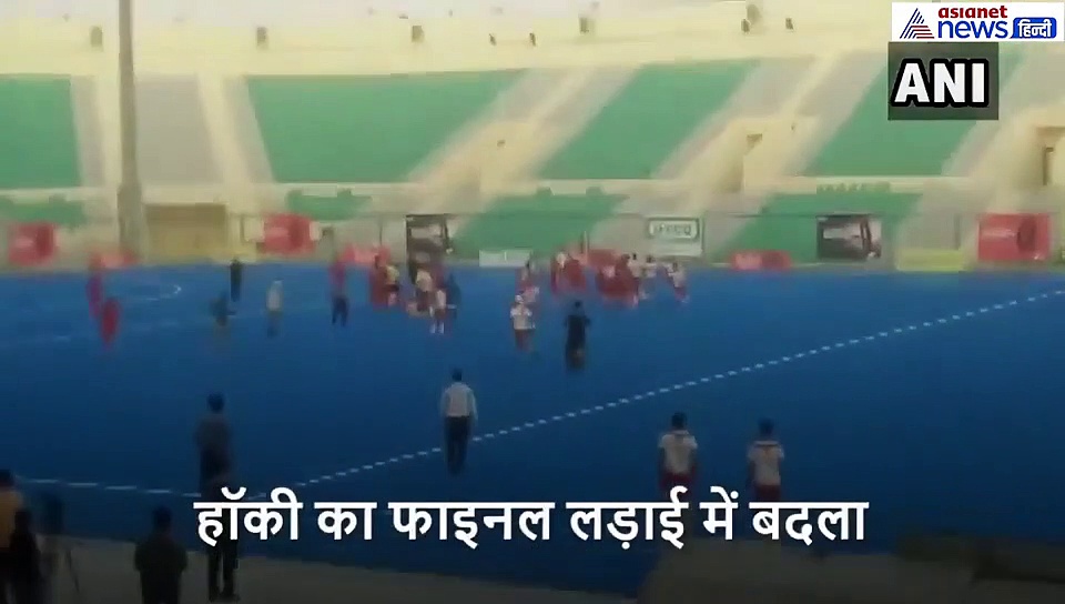 स्टेडियम बना अखाड़ा: एक-दूसरे को हॉकी से पीटने लगे पंजाब पुलिस और नेशनल बैंक के खिलाड़ी