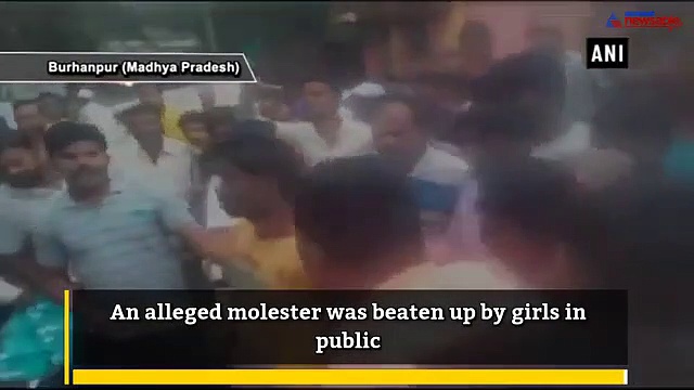 Watch: Girls answer molester with slippers in public