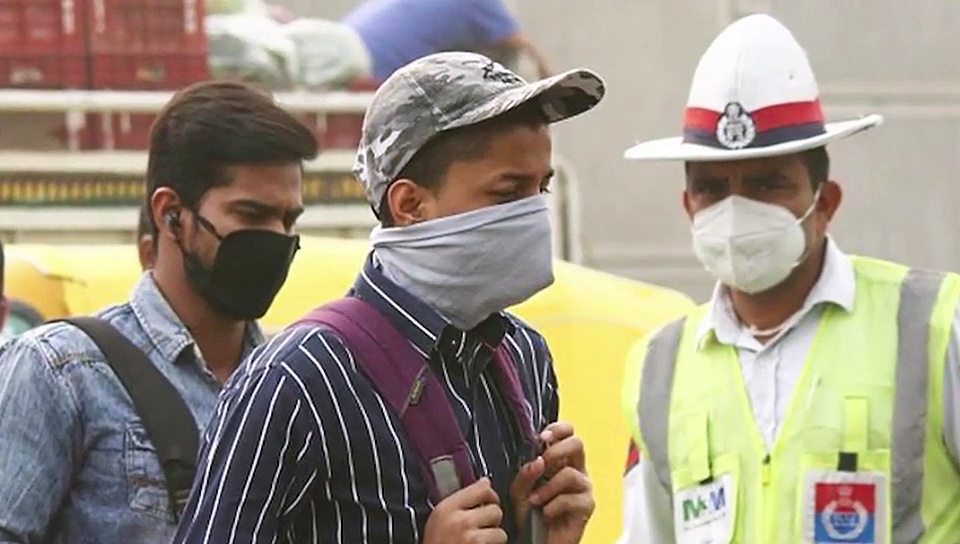 7000 करोड़ के बैंक फ्रॉड में मामला दर्ज होने से दिल्ली में प्रदूषण को लेकर एनजीटी में सुनवाई तक, देखिए दुनियाभर की खबरें 100 सेकेंड्स में